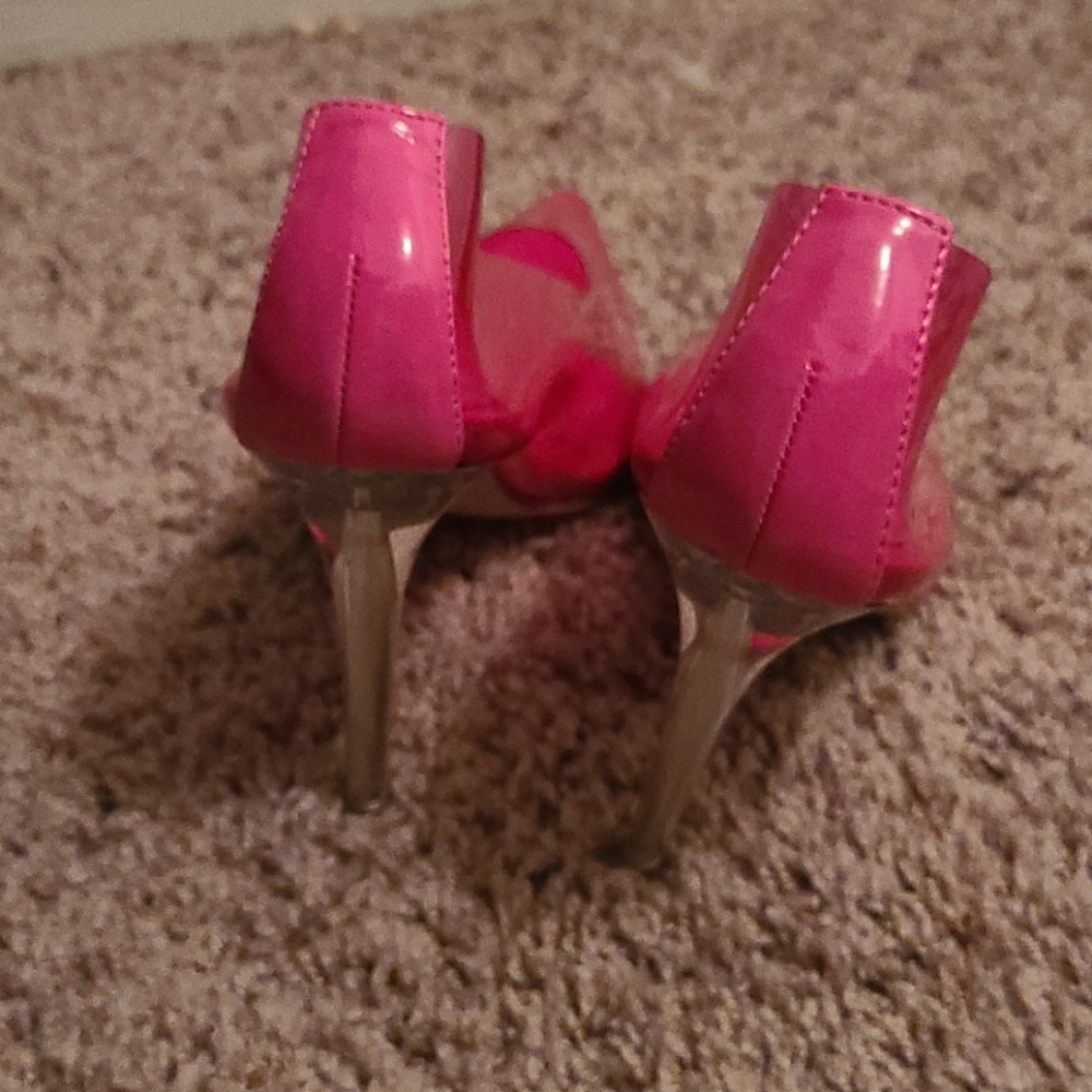 Shoes - Picture 4 of 5